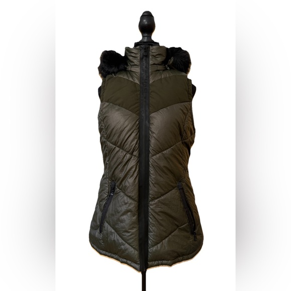 NWOT🔥Michael Kors Puffer Vest Faux Fur Lining - Picture 5 of 16